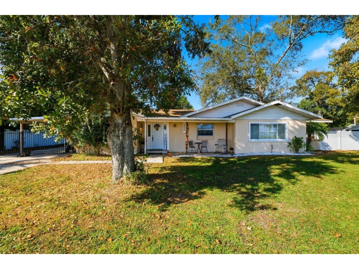 1852 W Lake Parker Drive Lakeland FL 33805 TB8449882 image1