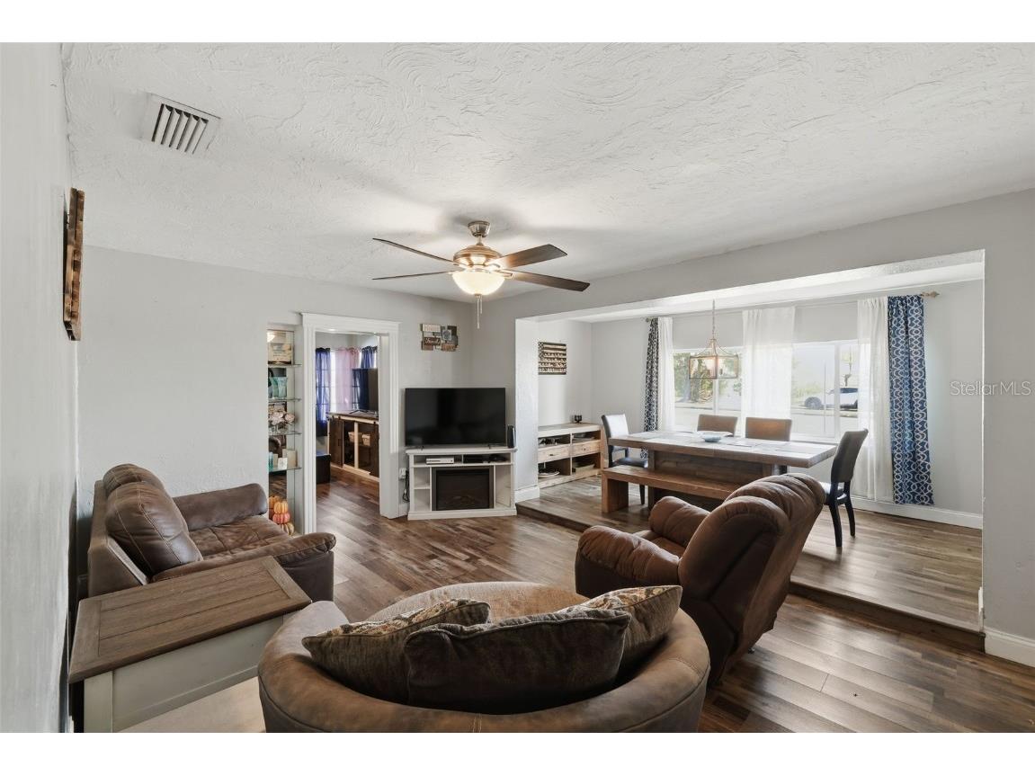 1852 W Lake Parker Drive Lakeland FL 33805 TB8449882 image10