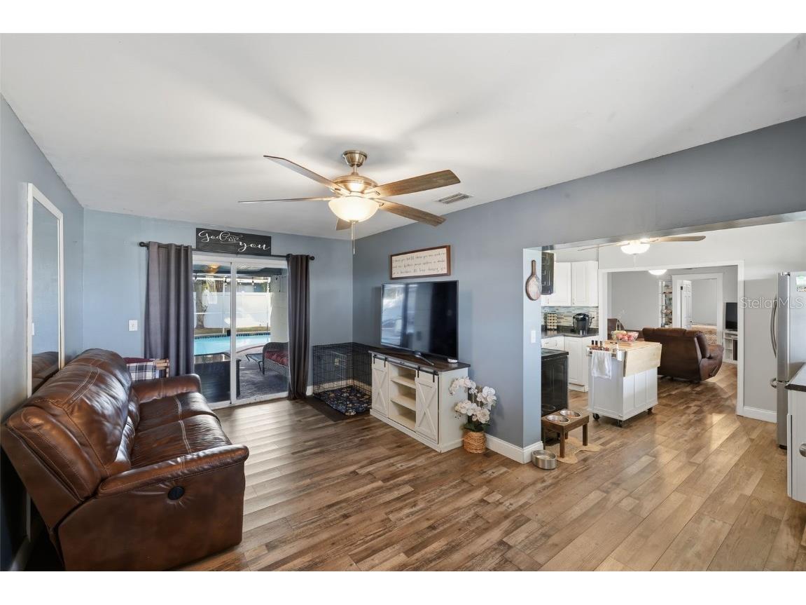 1852 W Lake Parker Drive Lakeland FL 33805 TB8449882 image5