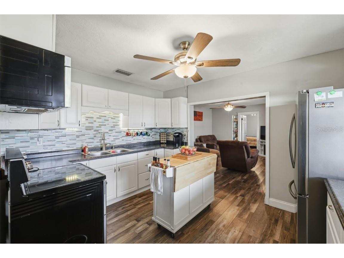 1852 W Lake Parker Drive Lakeland FL 33805 TB8449882 image7