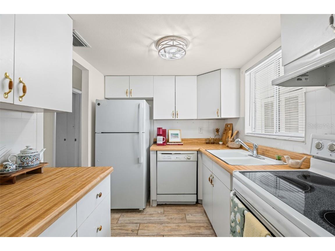 1853 Restful Drive #L2 Bradenton FL 34207 A4635868 image13