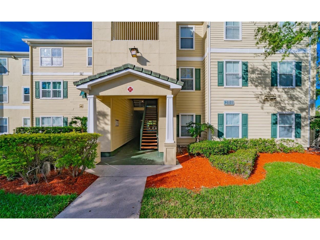 18531 Bridle Club Drive #18531 Tampa FL 33647 OM667377 image1