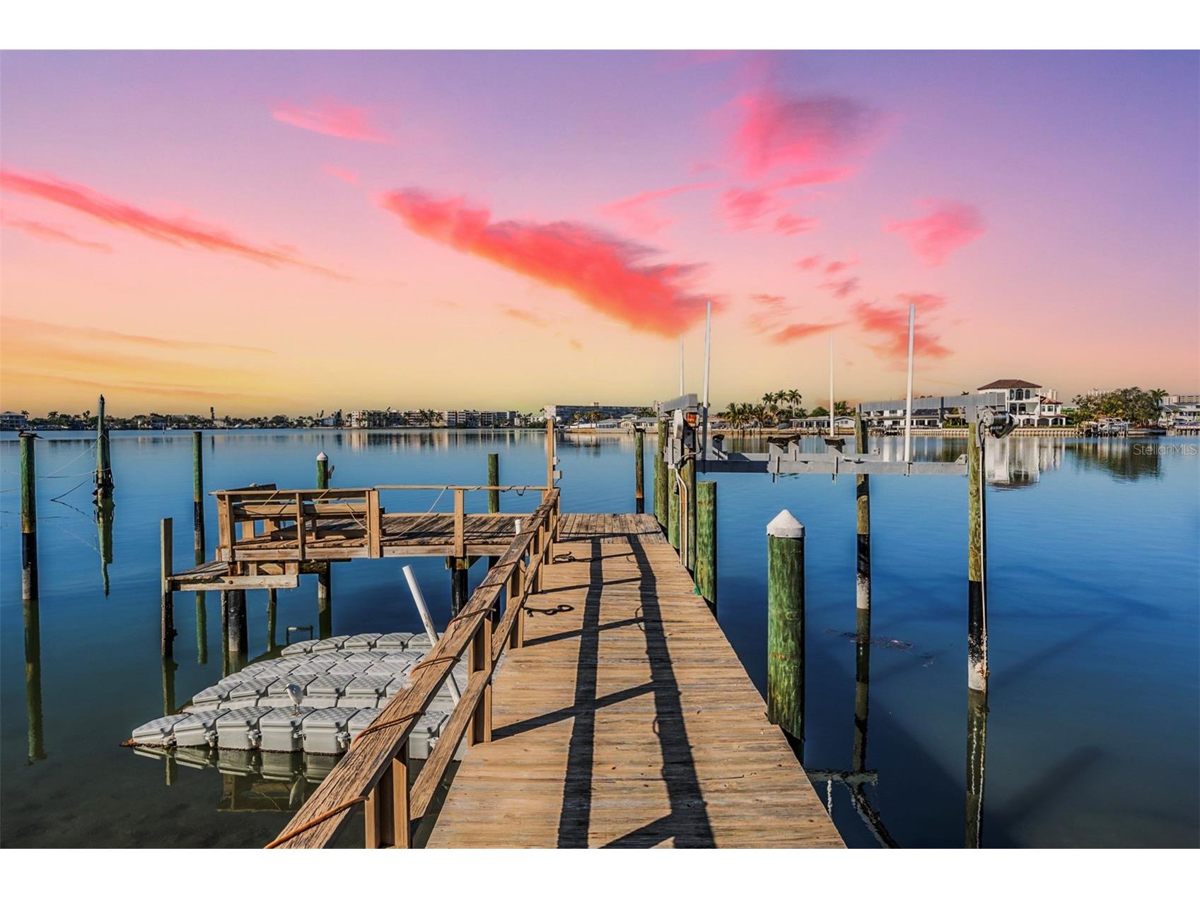1854 Dolphin Boulevard S Saint Petersburg FL 33707 - BOCA CIEGA BAY TB8462040 image3