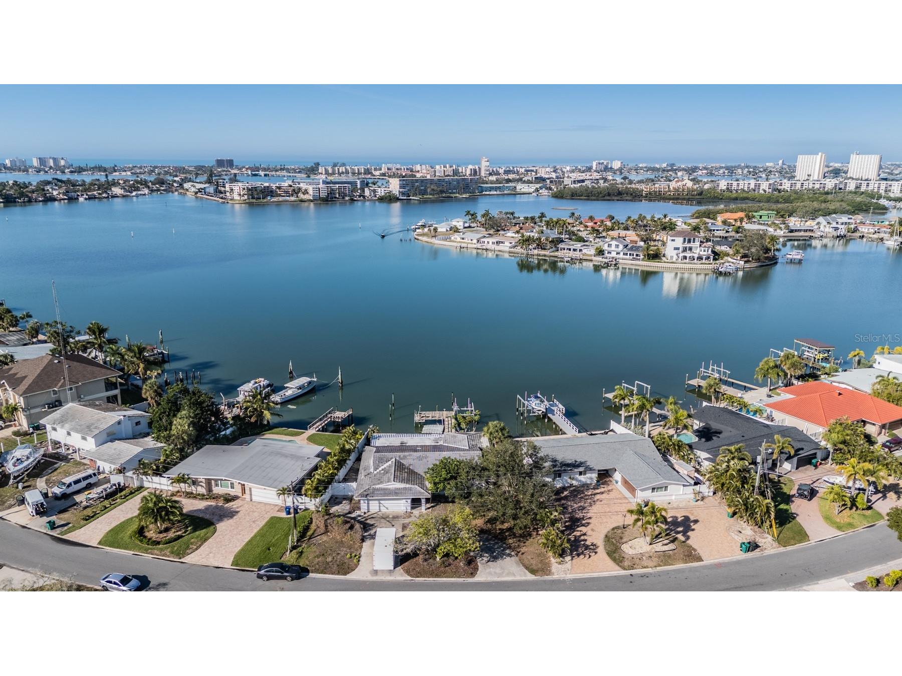 1854 Dolphin Boulevard S Saint Petersburg FL 33707 - BOCA CIEGA BAY TB8462040 image42