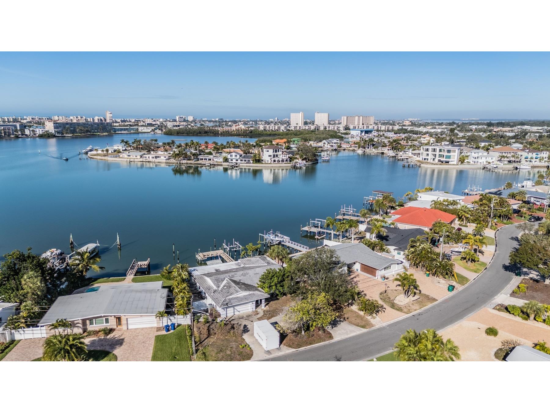 1854 Dolphin Boulevard S Saint Petersburg FL 33707 - BOCA CIEGA BAY TB8462040 image43