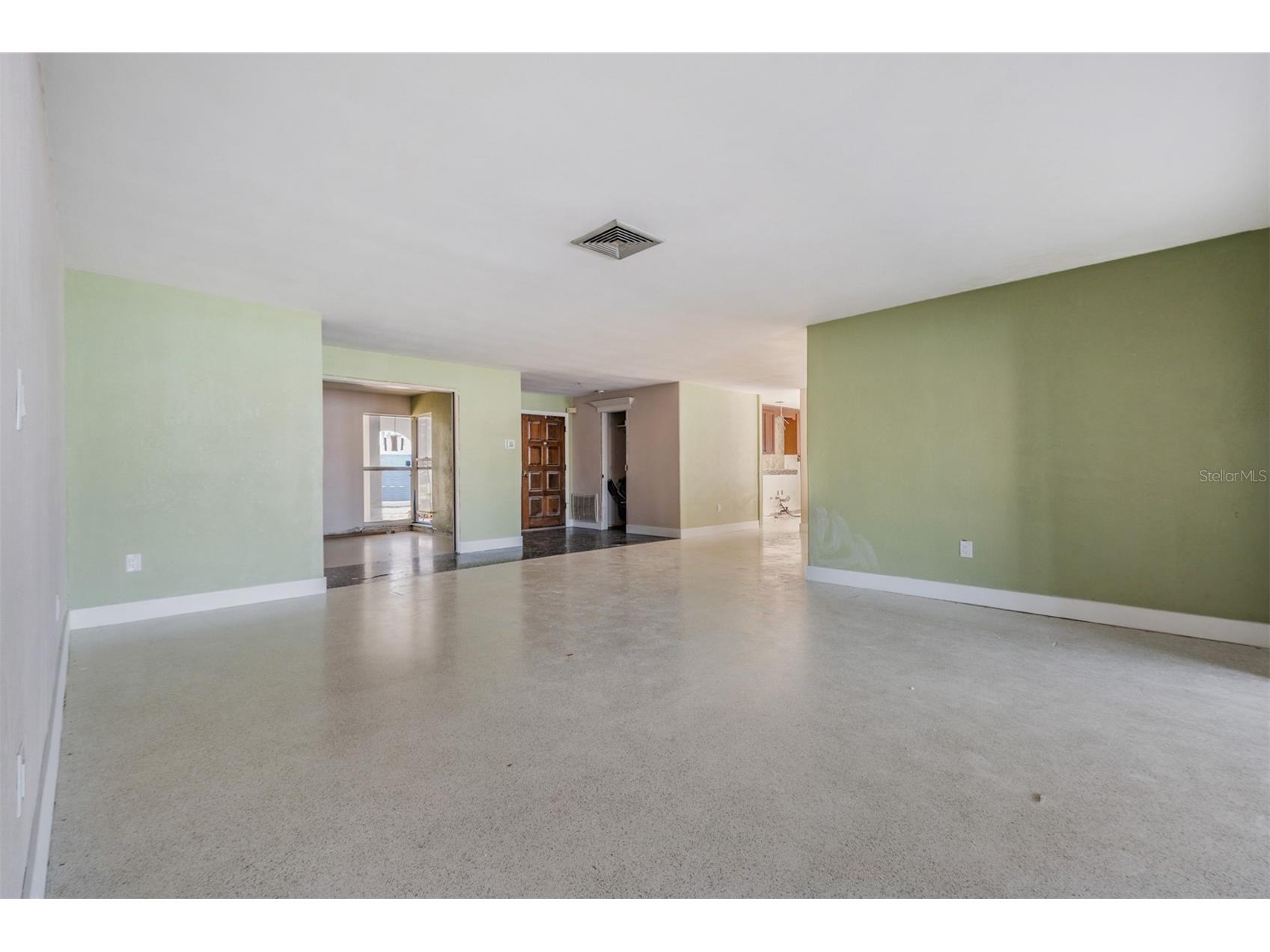 1854 Dolphin Boulevard S Saint Petersburg FL 33707 - BOCA CIEGA BAY TB8462040 image7