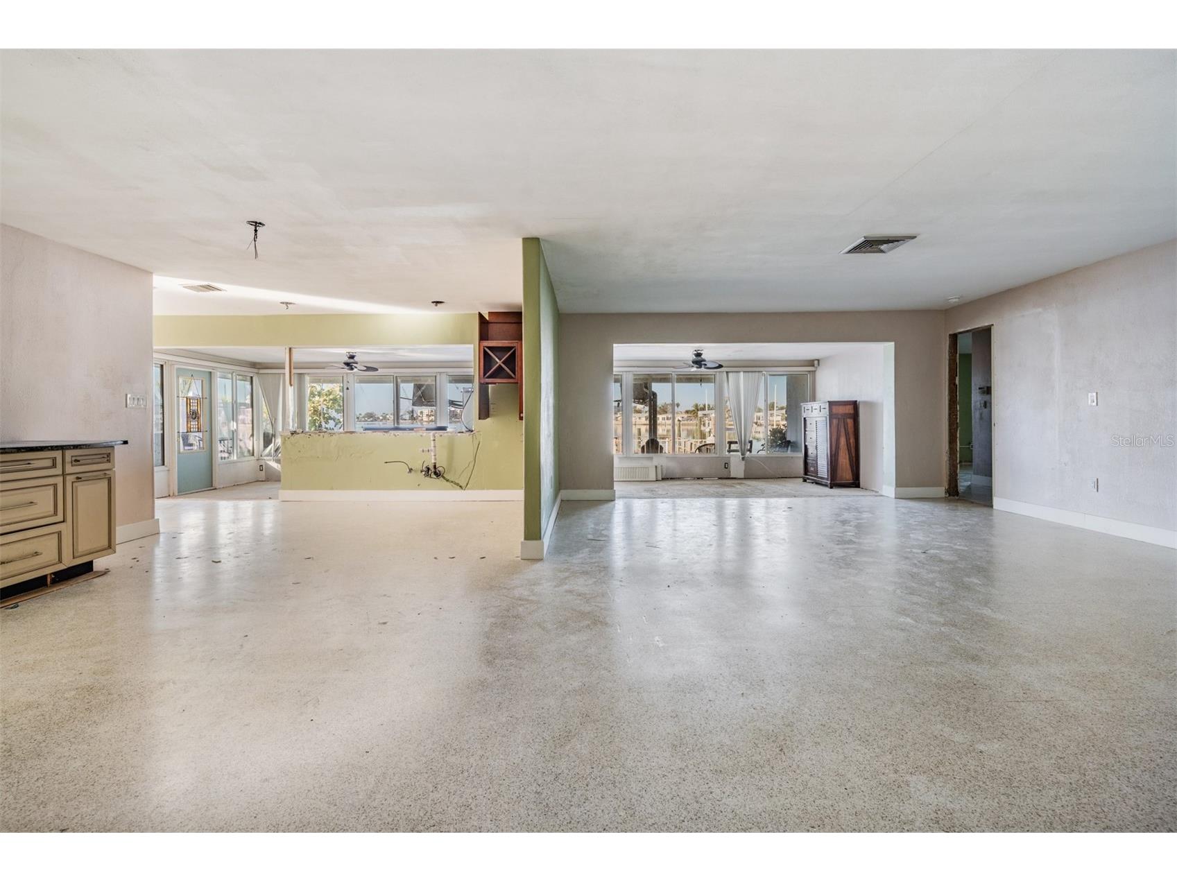 1854 Dolphin Boulevard S Saint Petersburg FL 33707 - BOCA CIEGA BAY TB8462040 image8