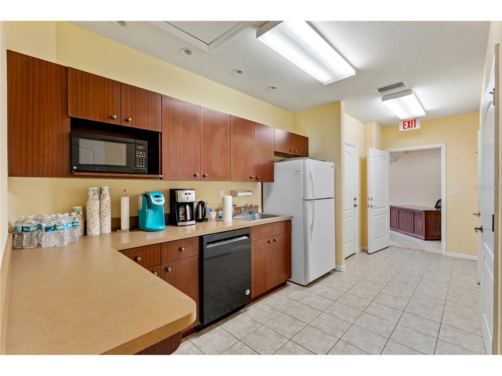 18540 N Dale Mabry Highway Lutz FL 33548 TB8441853 image14