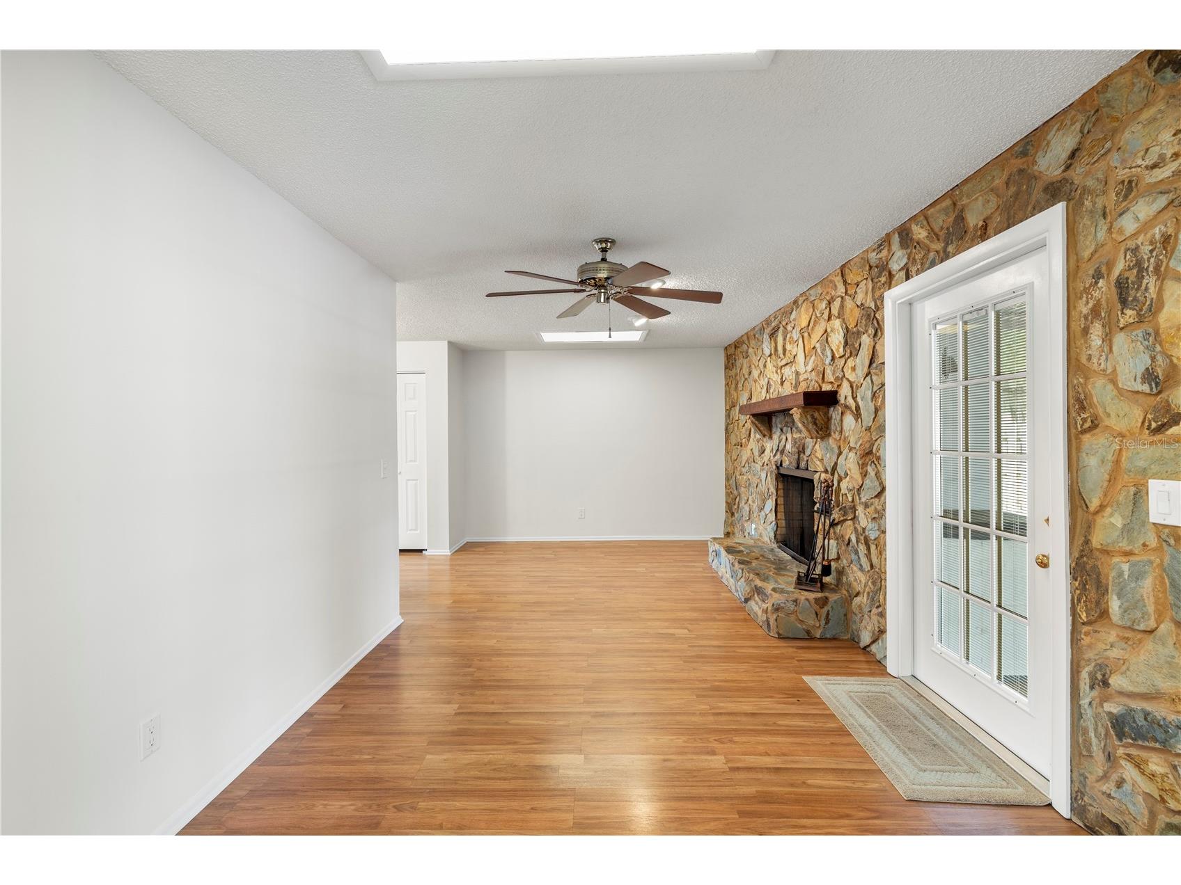 1855 Kim Acres Lane Dover FL 33527 TB8508211 image12