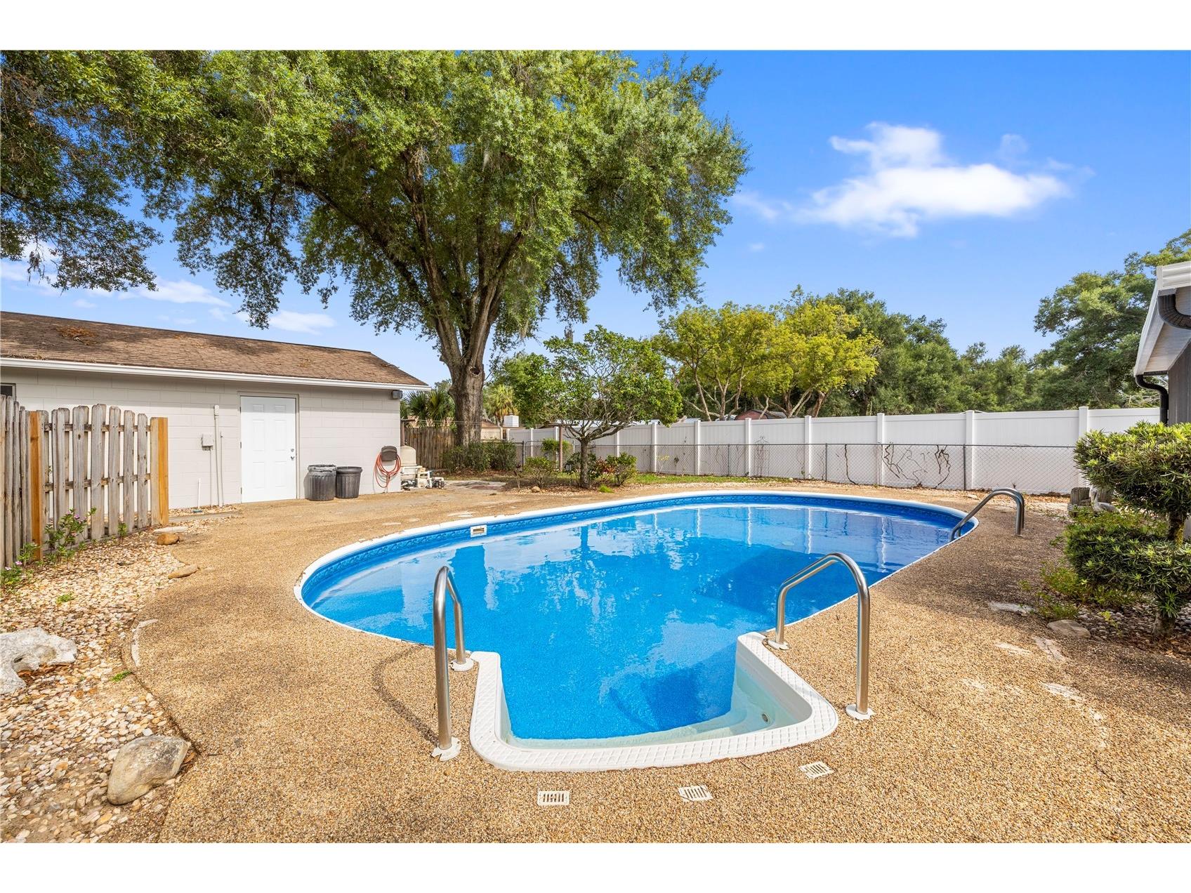 1855 Kim Acres Lane Dover FL 33527 TB8508211 image36