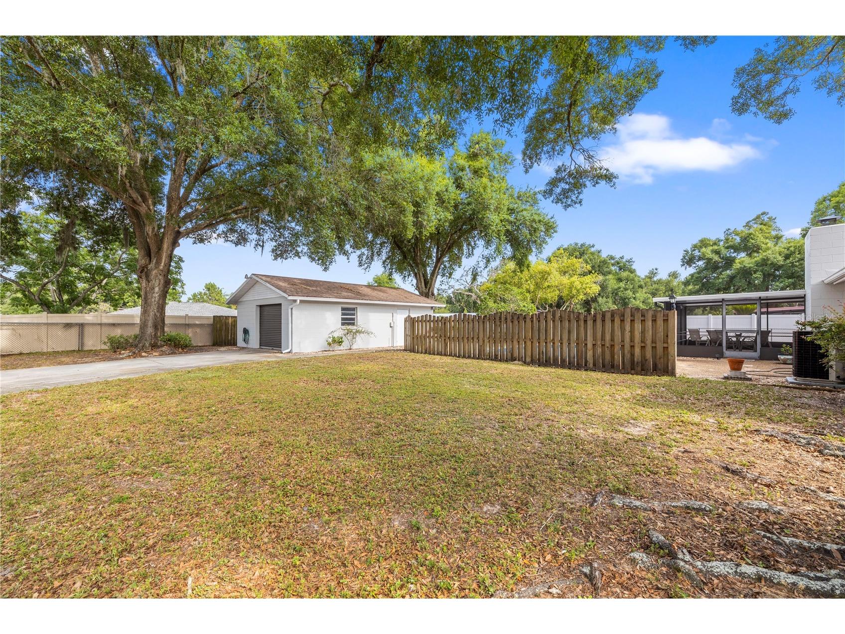 1855 Kim Acres Lane Dover FL 33527 TB8508211 image42