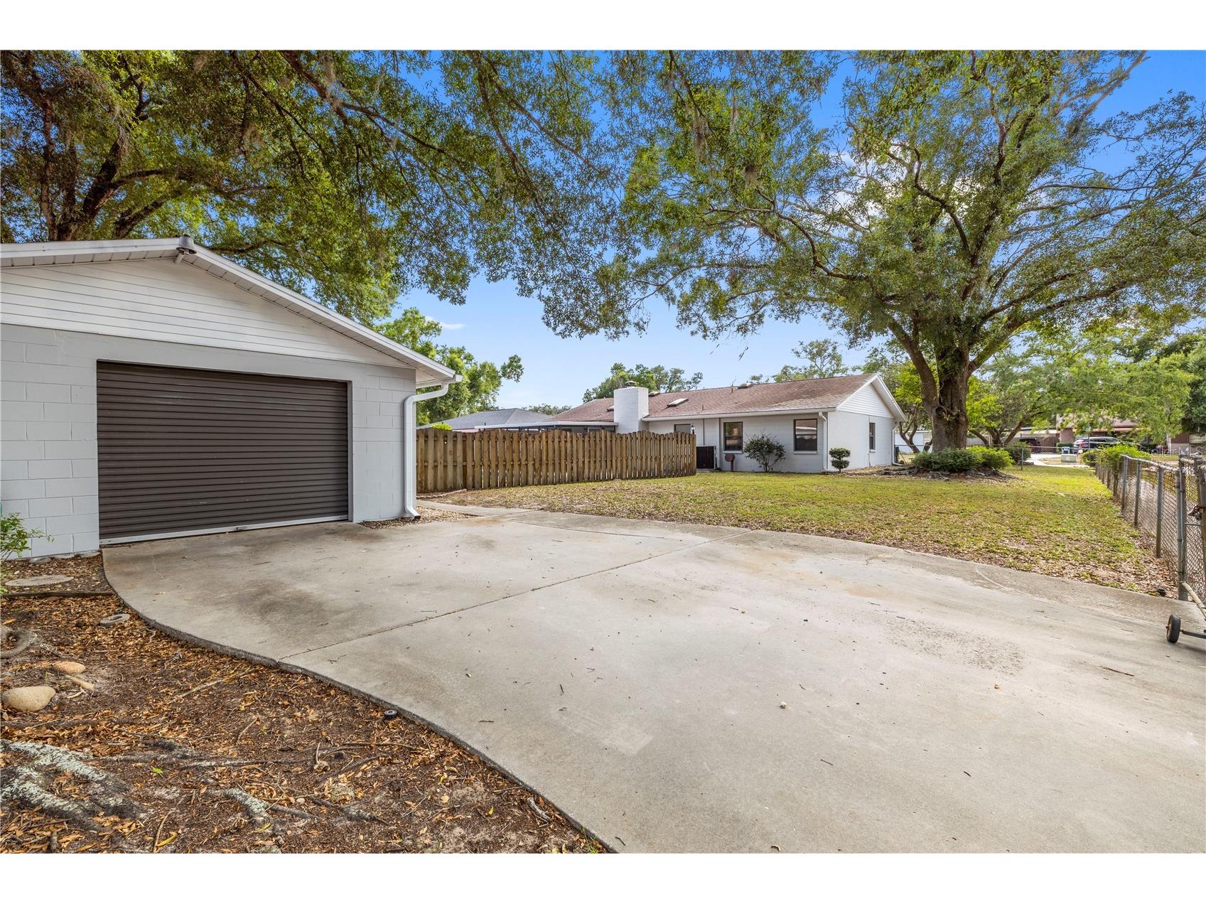1855 Kim Acres Lane Dover FL 33527 TB8508211 image44