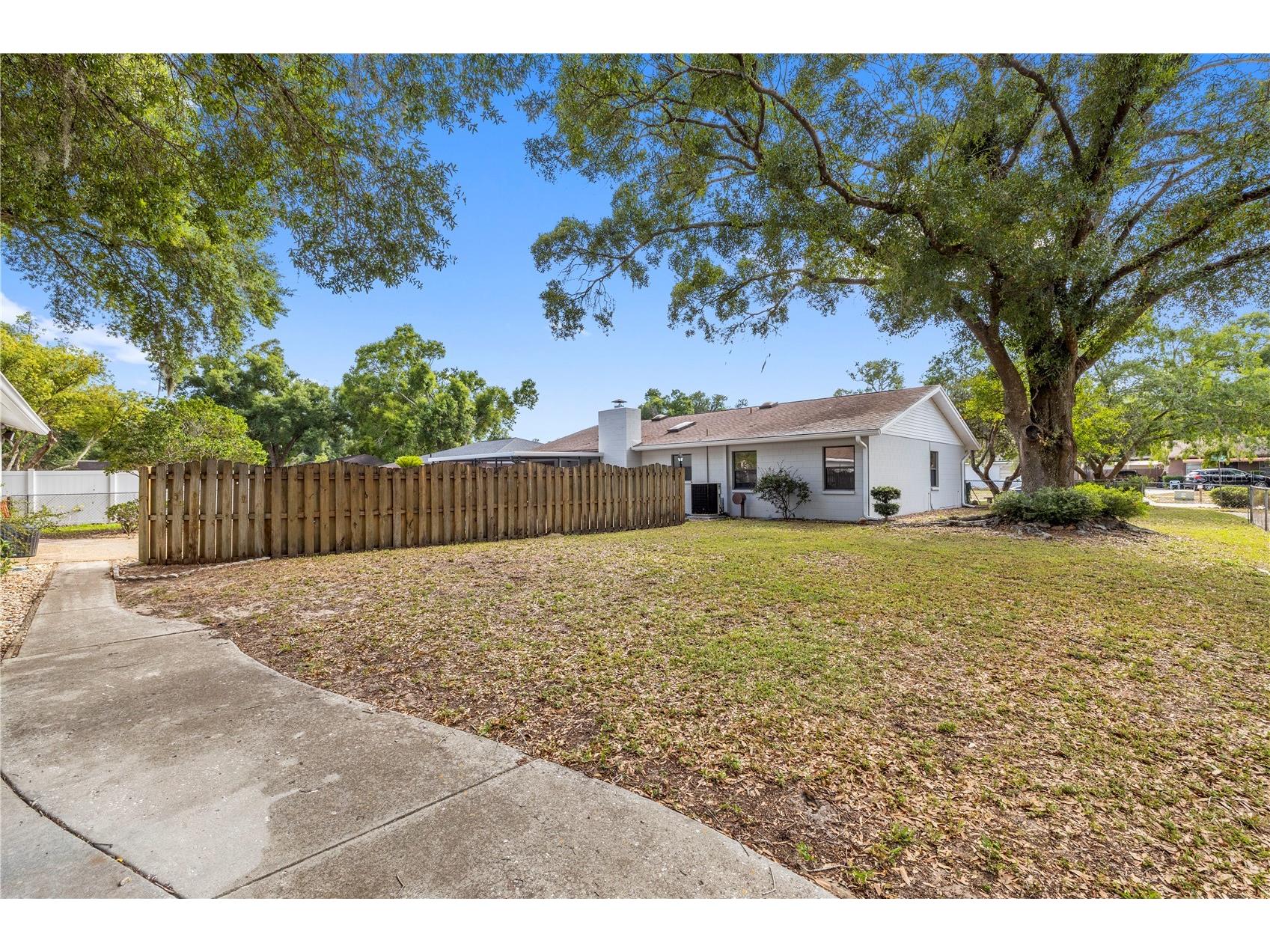 1855 Kim Acres Lane Dover FL 33527 TB8508211 image45