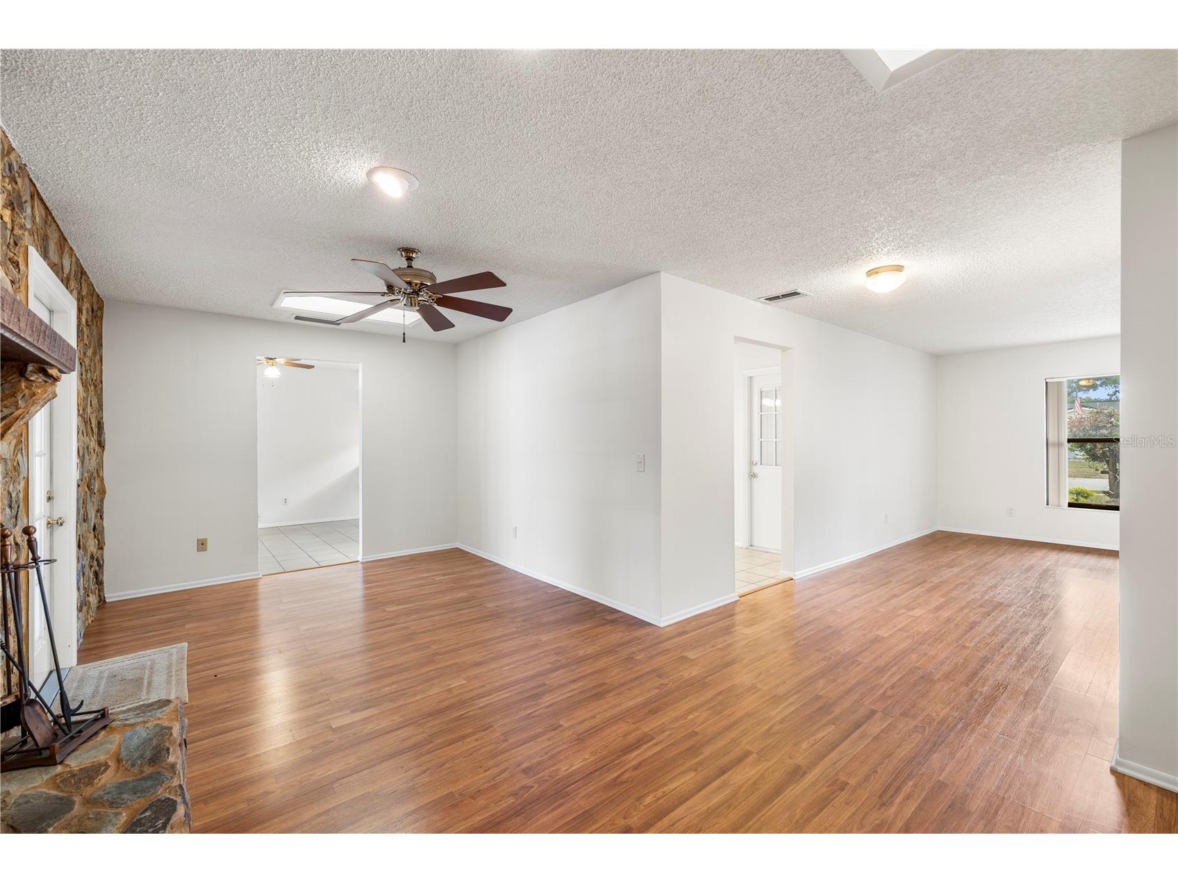 1855 Kim Acres Lane Dover FL 33527 TB8508211 image9