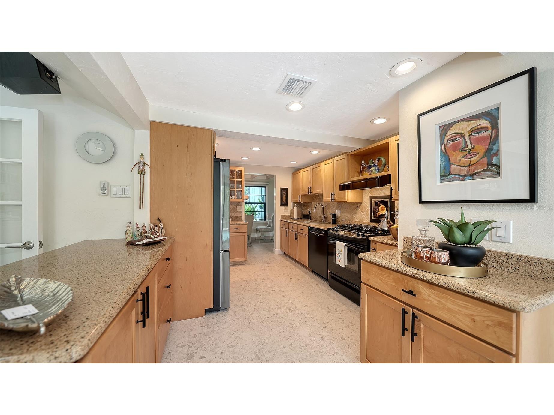 1855 Sherwood Street Sarasota FL 34231 A4685955 image15