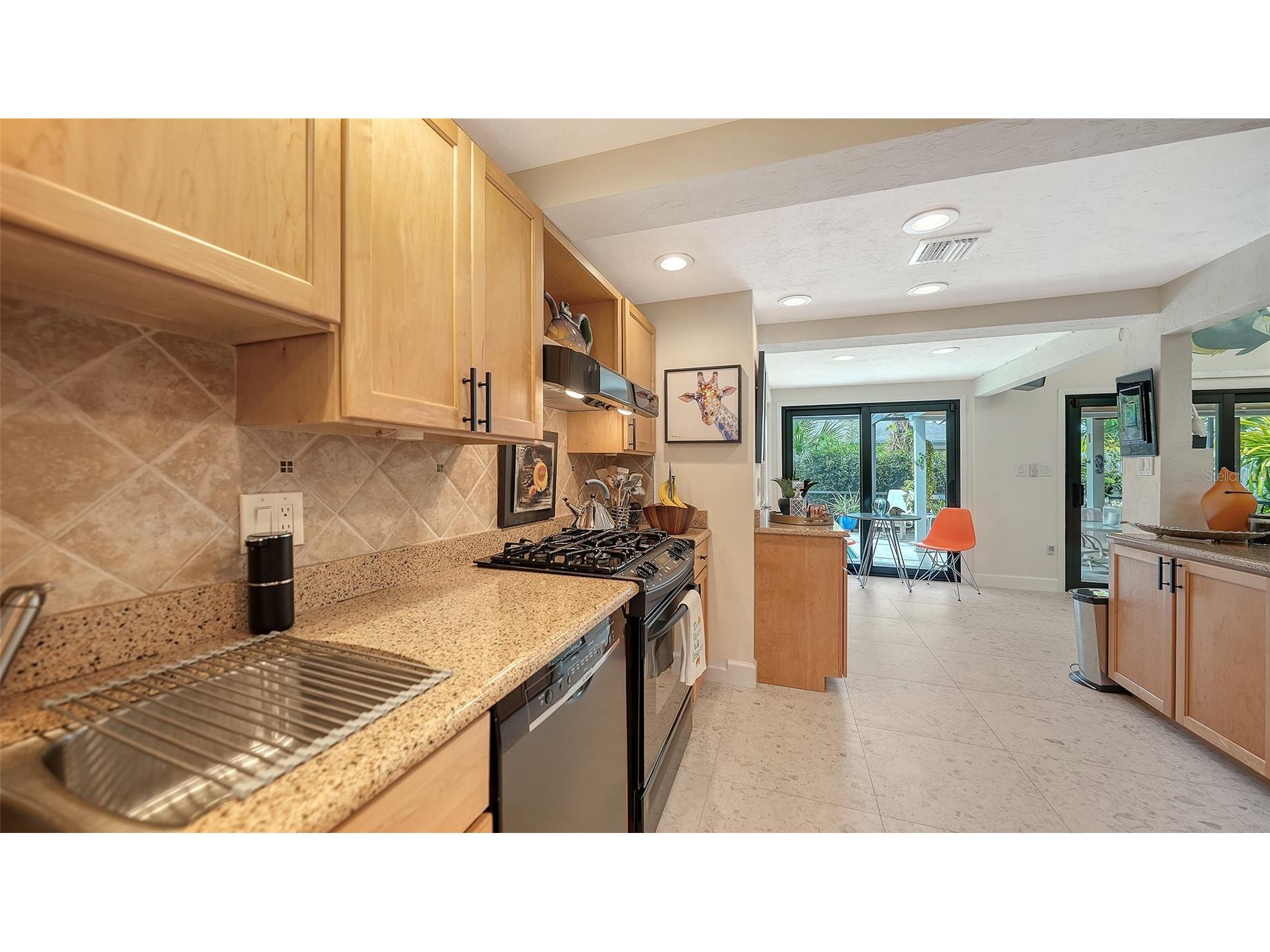 1855 Sherwood Street Sarasota FL 34231 A4685955 image18