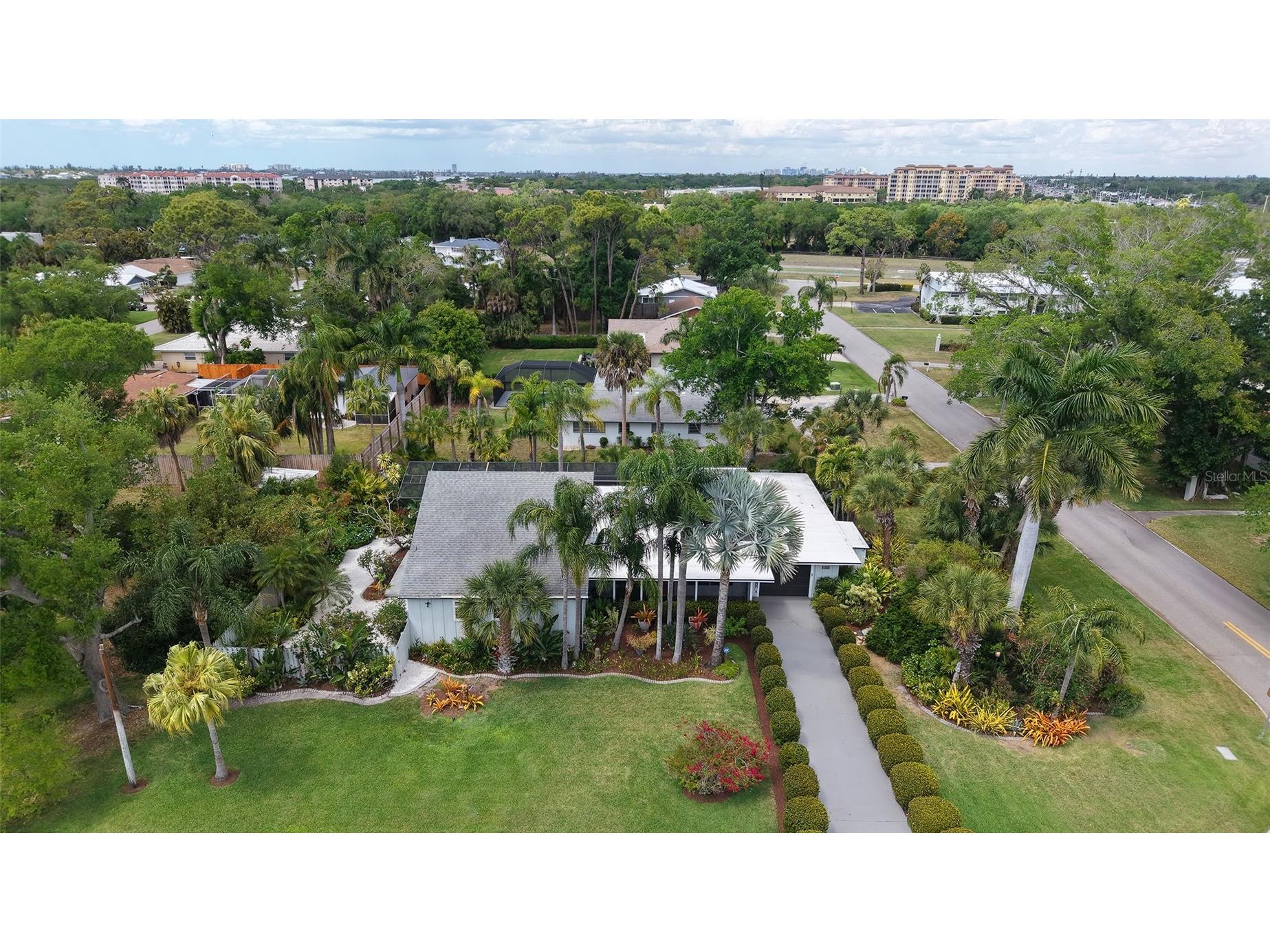1855 Sherwood Street Sarasota FL 34231 A4685955 image3