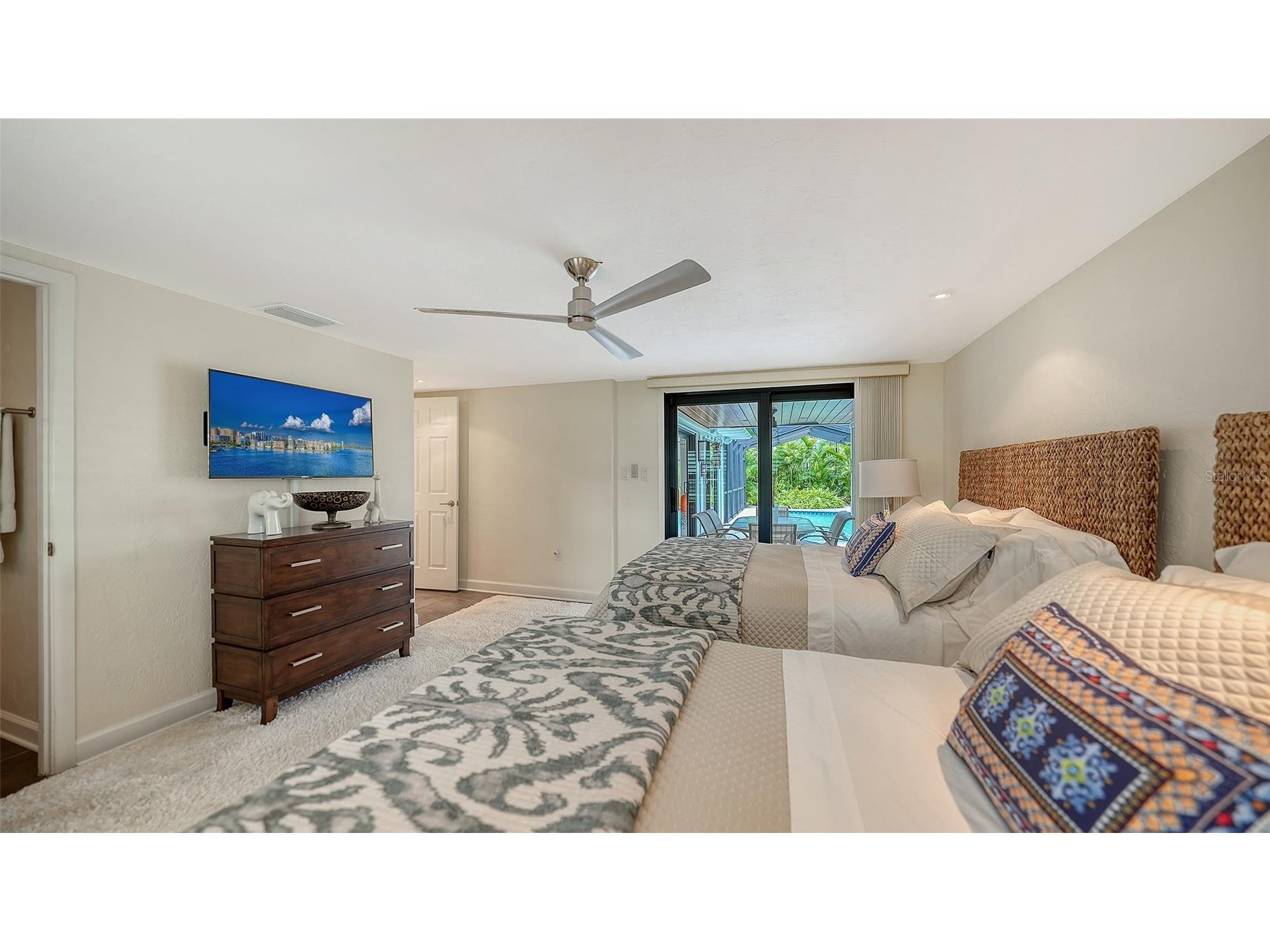 1855 Sherwood Street Sarasota FL 34231 A4685955 image37