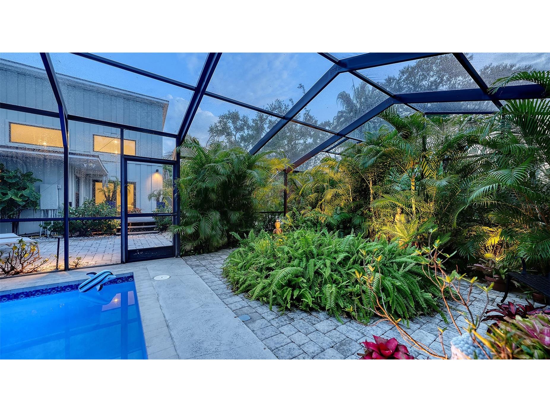 1855 Sherwood Street Sarasota FL 34231 A4685955 image44