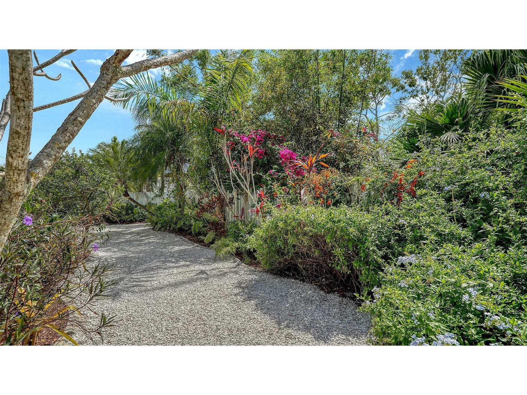 1855 Sherwood Street Sarasota FL 34231 A4685955 image50