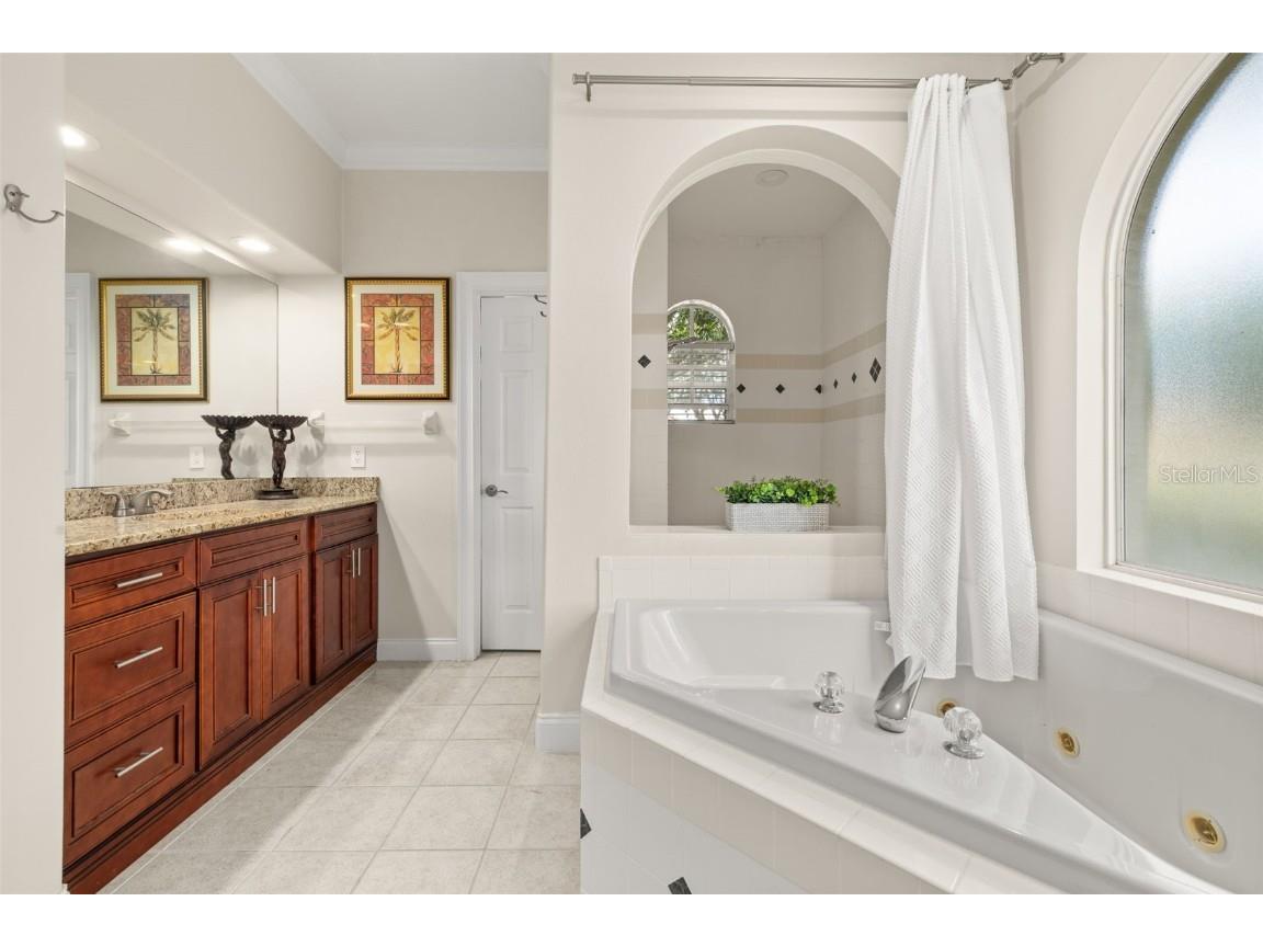 1855 Vista Royale Boulevard Orlando FL 32835 O6308393 image33