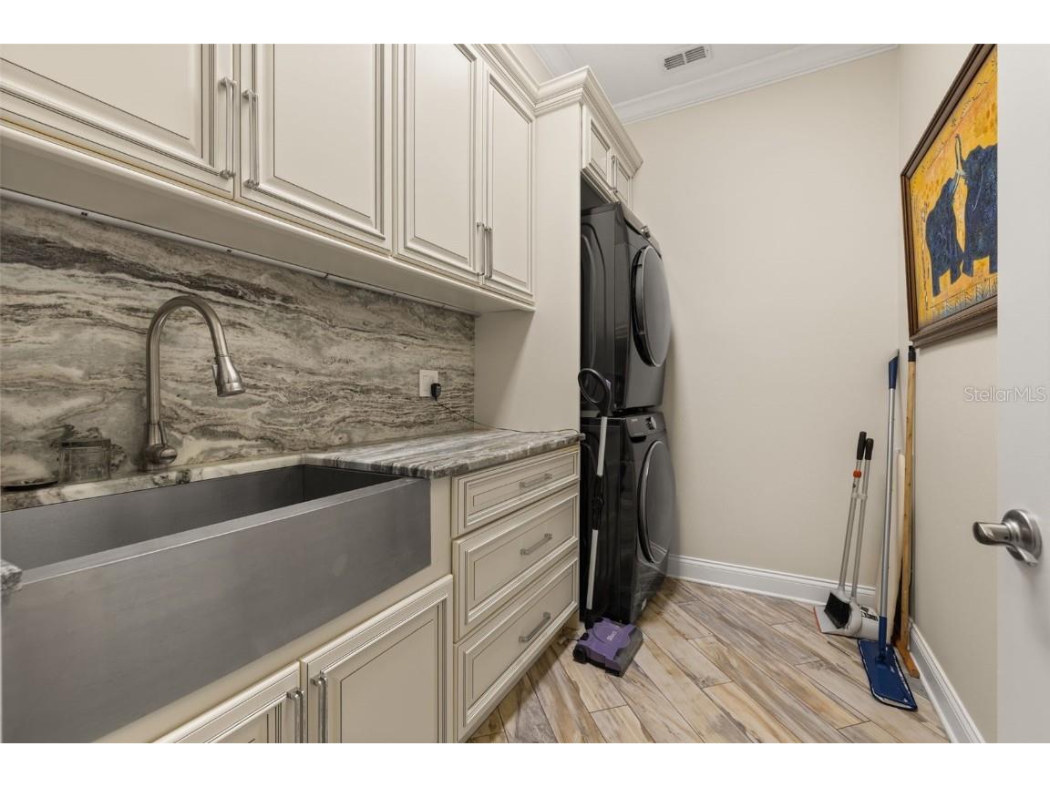 1855 Vista Royale Boulevard Orlando FL 32835 O6308393 image43