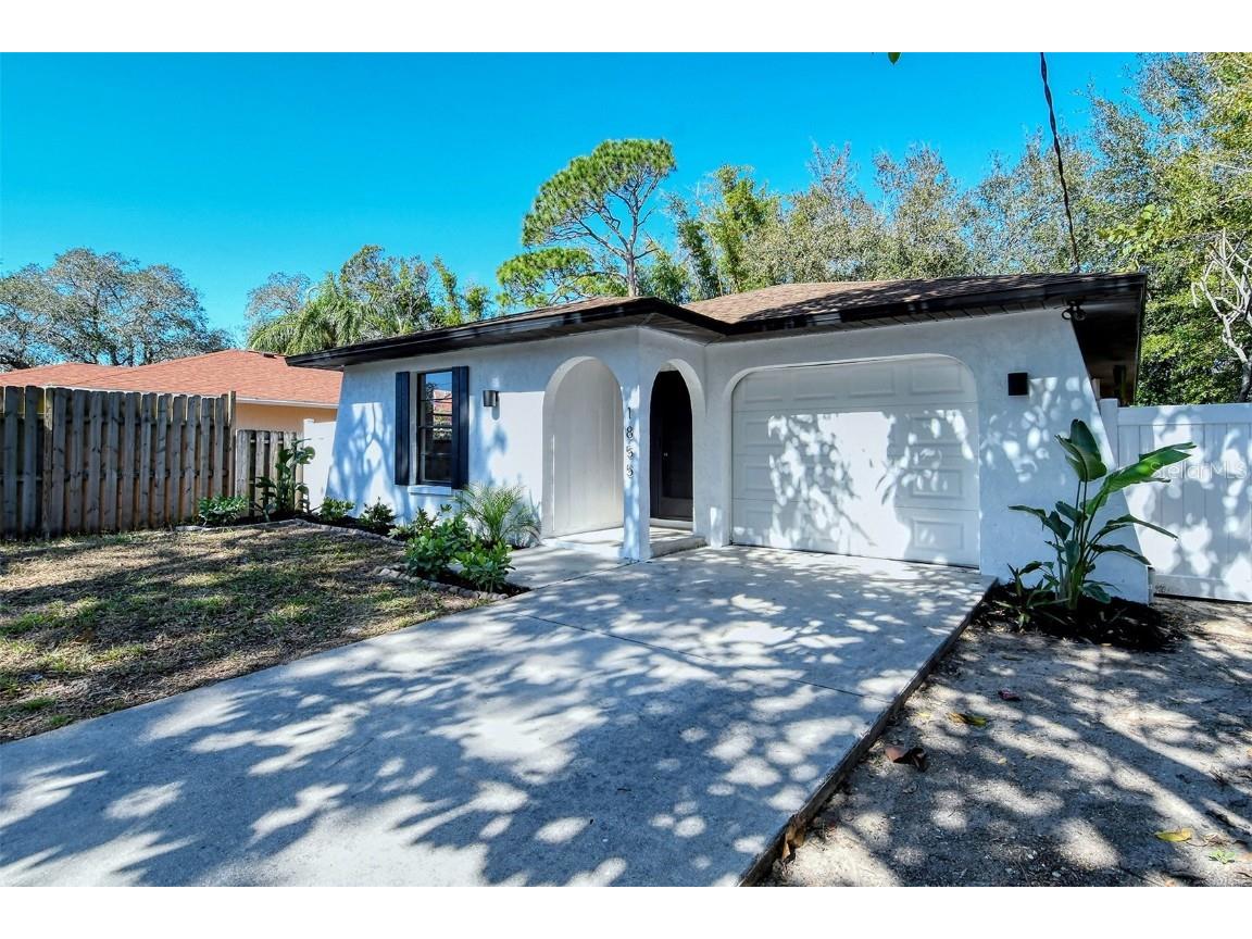 1855 Wharf Road Sarasota FL 34231 A4559238 image1