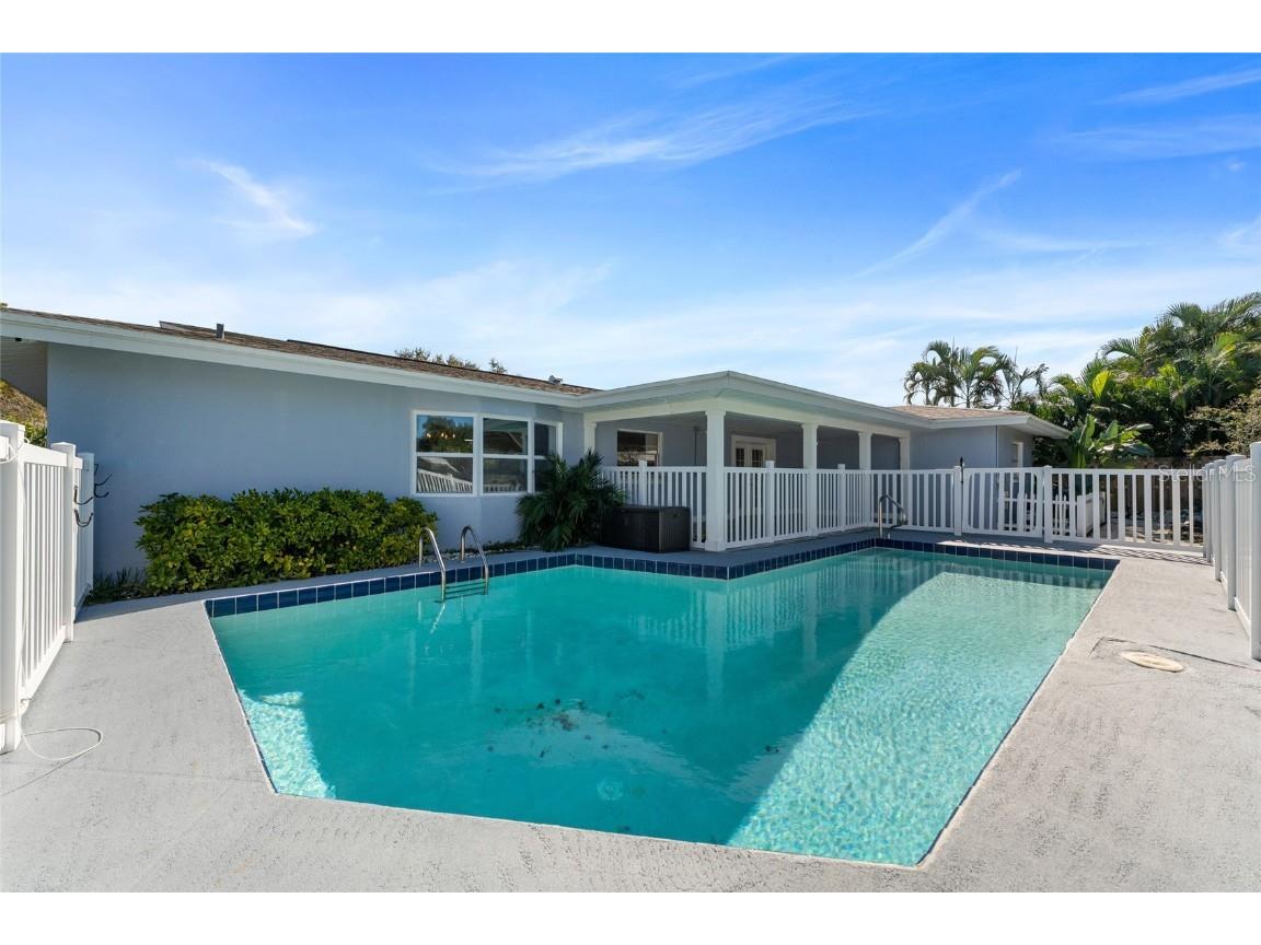 1856 Cameo Way Clearwater FL 33756 TB8452652 image32