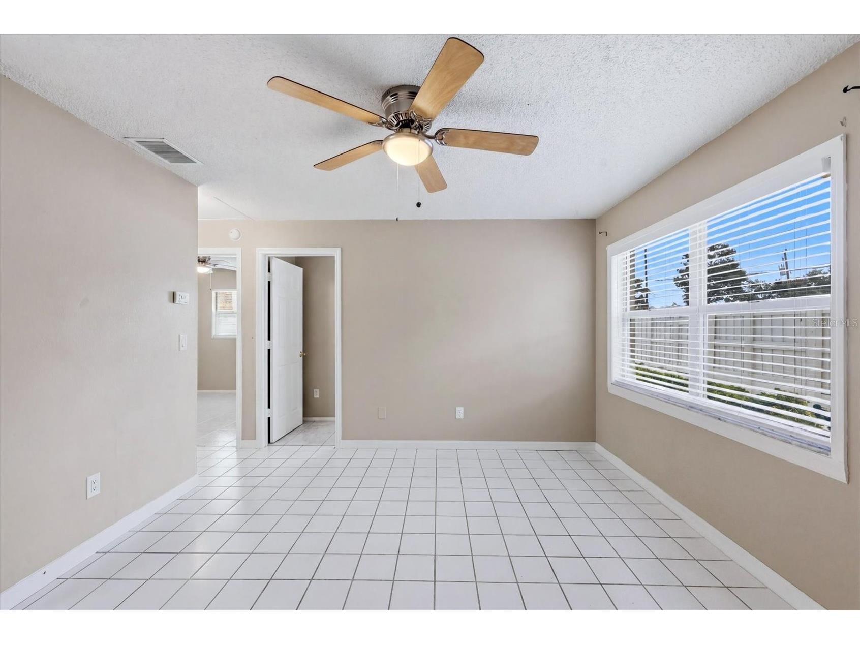 1856 Marbeth Street Sarasota FL 34231 A4694543 image10