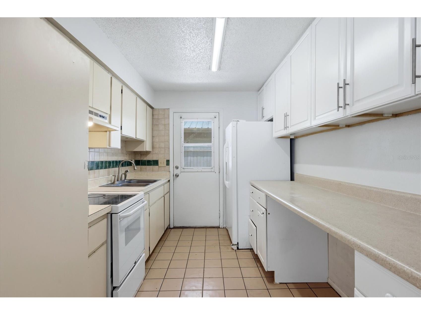1856 Marbeth Street Sarasota FL 34231 A4694543 image33
