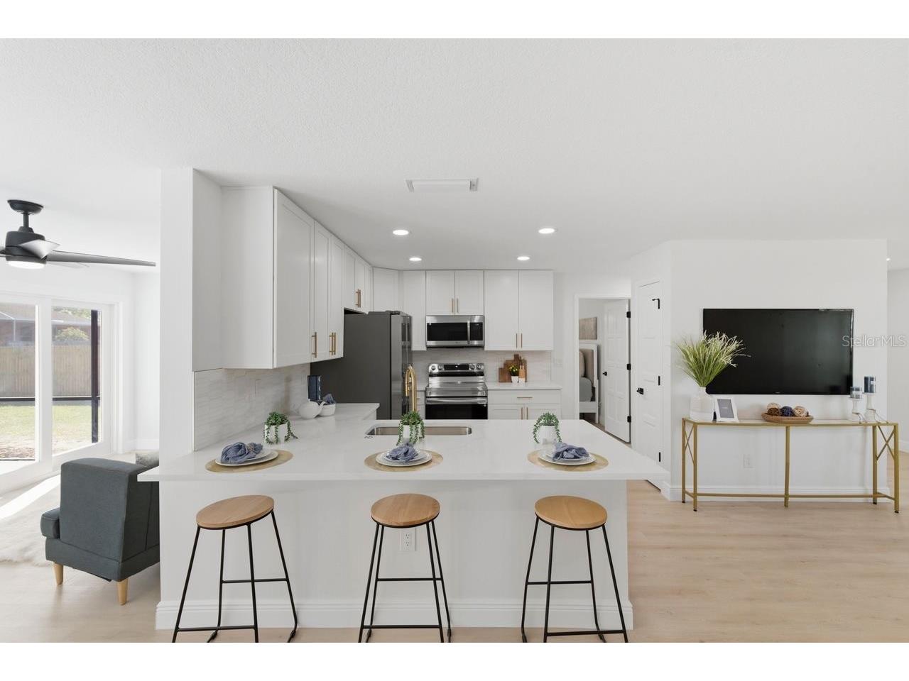 1856 Mova Street Sarasota FL 34231 A4687358 image13