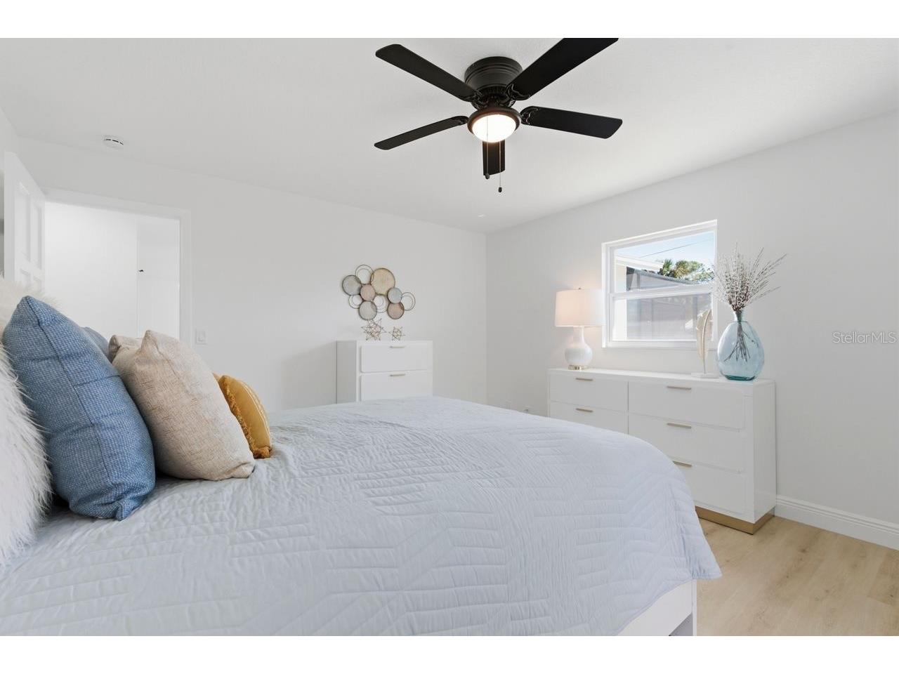 1856 Mova Street Sarasota FL 34231 A4687358 image22