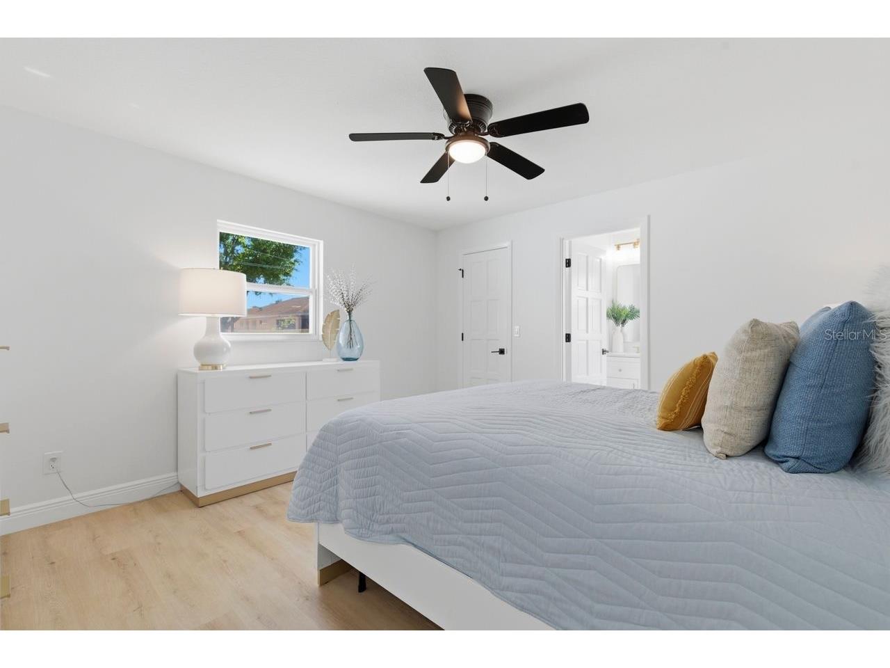 1856 Mova Street Sarasota FL 34231 A4687358 image23