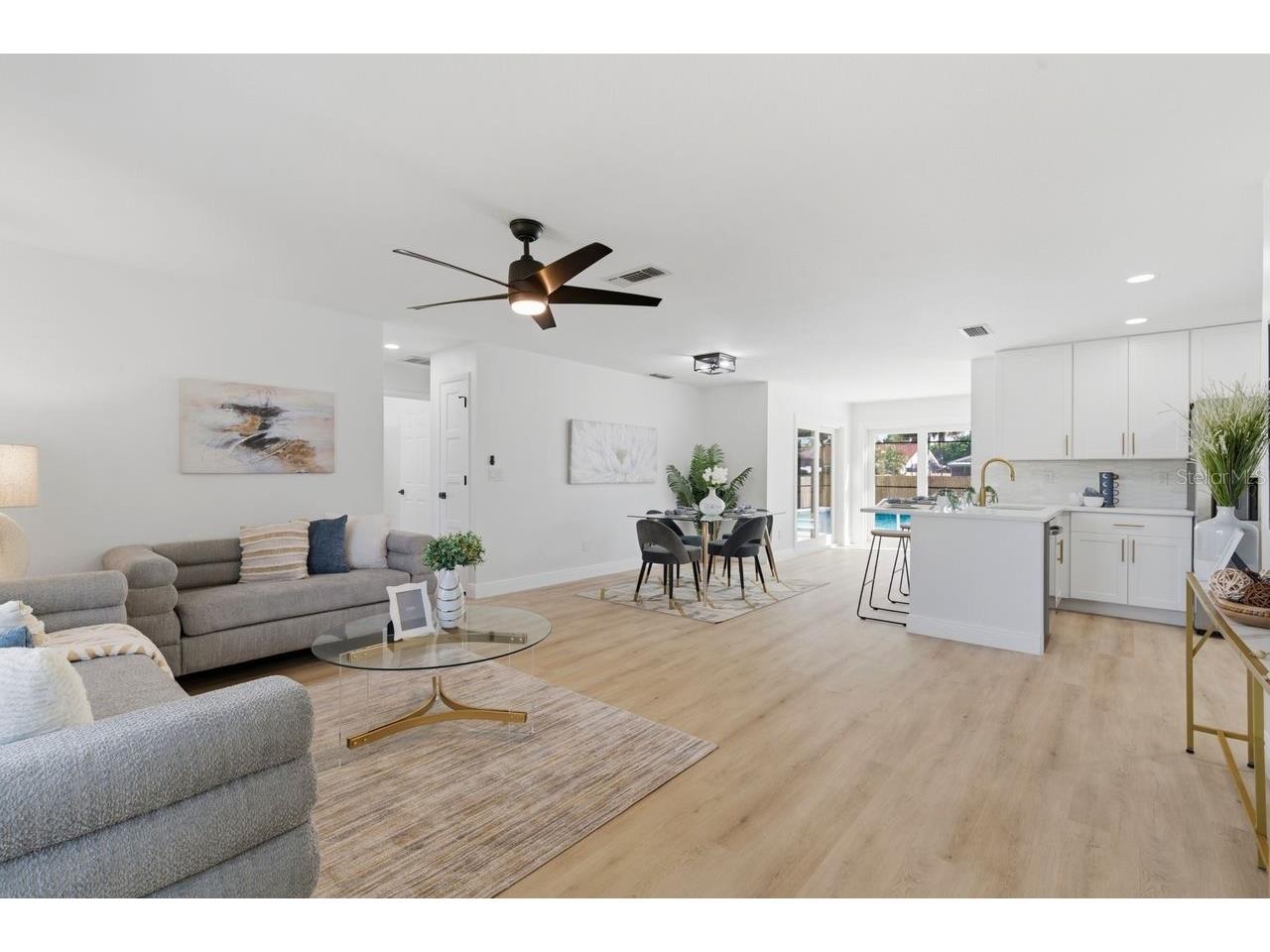 1856 Mova Street Sarasota FL 34231 A4687358 image3