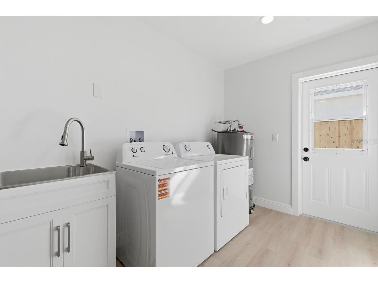 1856 Mova Street Sarasota FL 34231 A4687358 image31