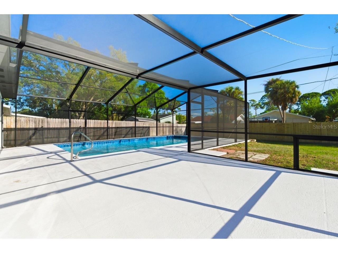 1856 Mova Street Sarasota FL 34231 A4687358 image33