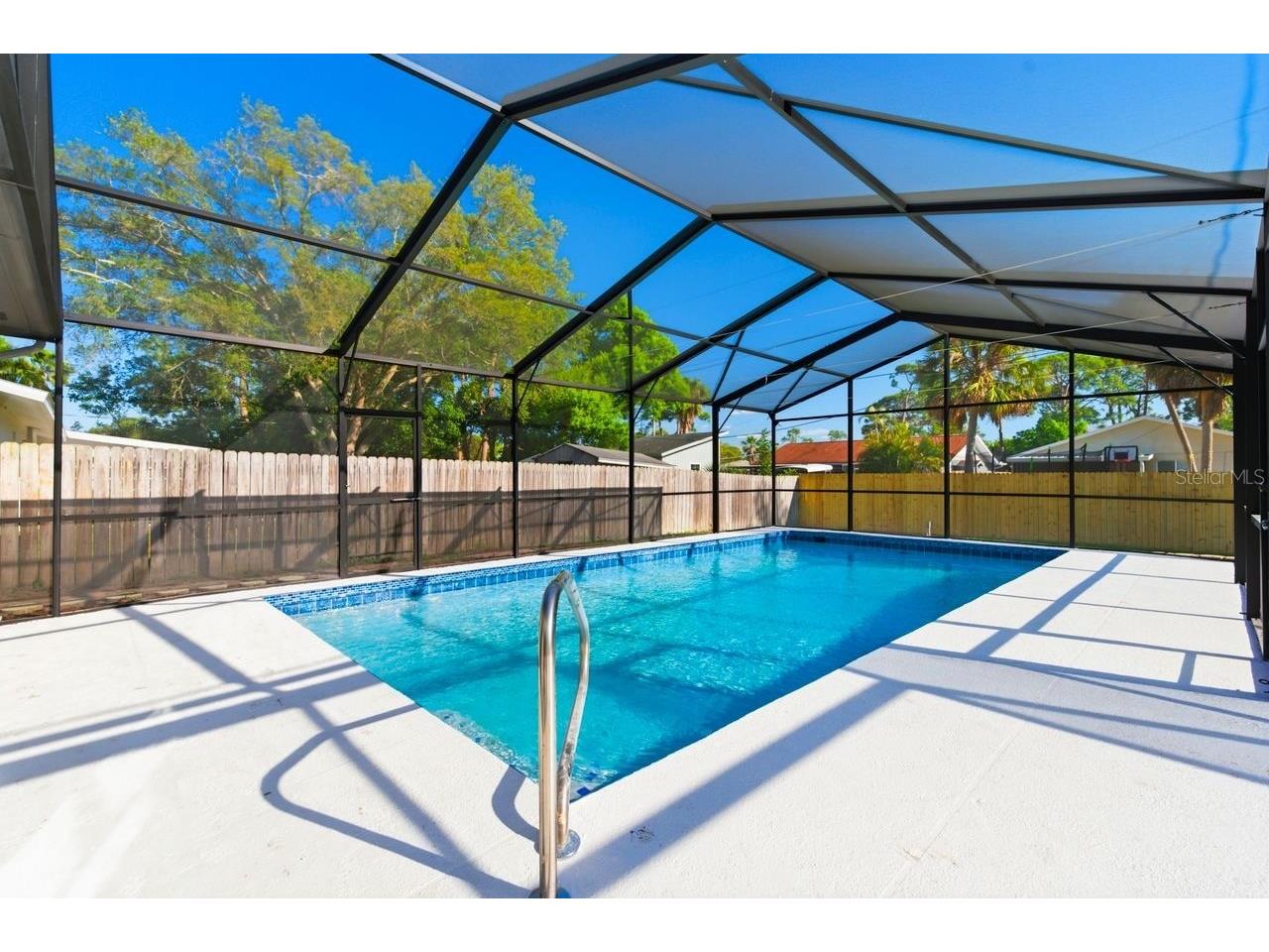 1856 Mova Street Sarasota FL 34231 A4687358 image36