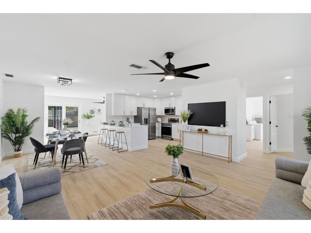 1856 Mova Street Sarasota FL 34231 A4687358 image4