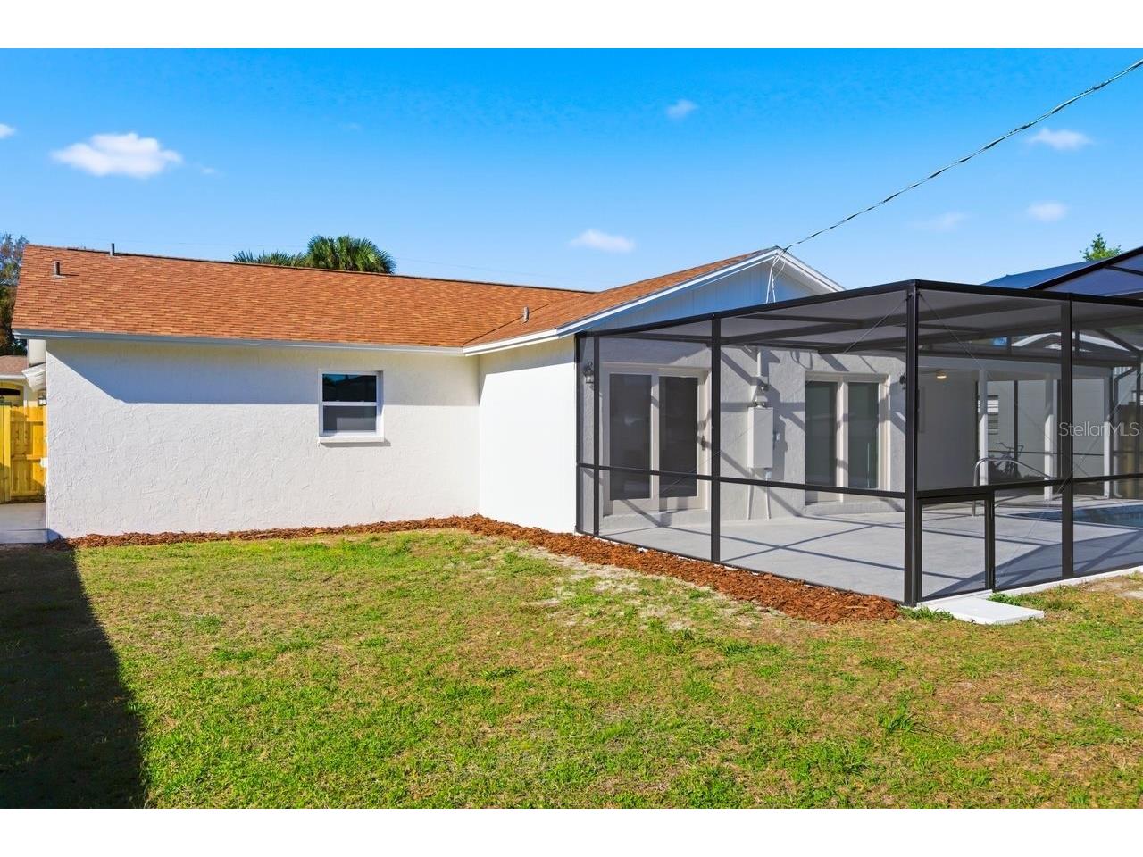 1856 Mova Street Sarasota FL 34231 A4687358 image40