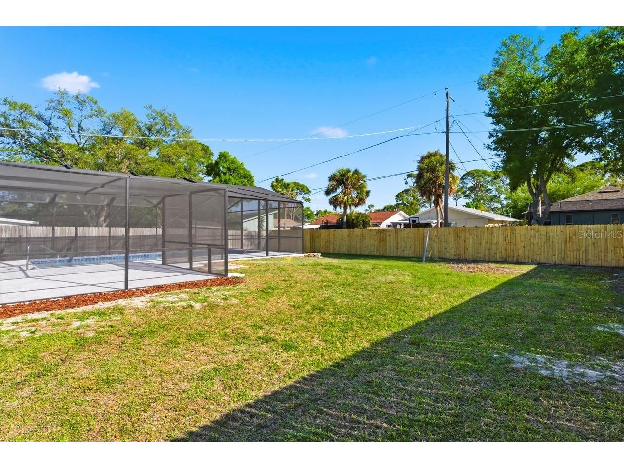 1856 Mova Street Sarasota FL 34231 A4687358 image41