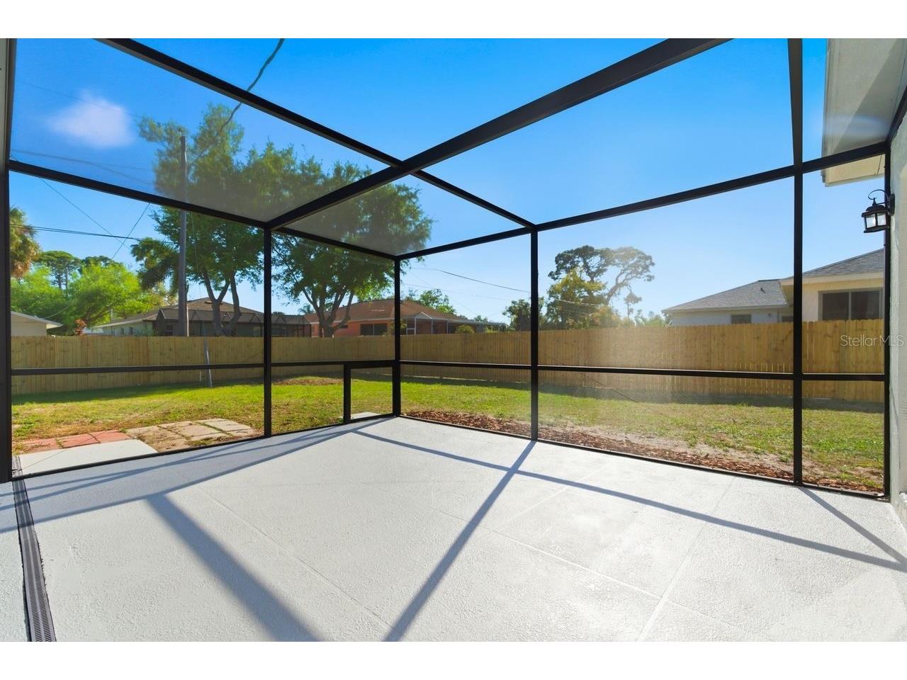 1856 Mova Street Sarasota FL 34231 A4687358 image46
