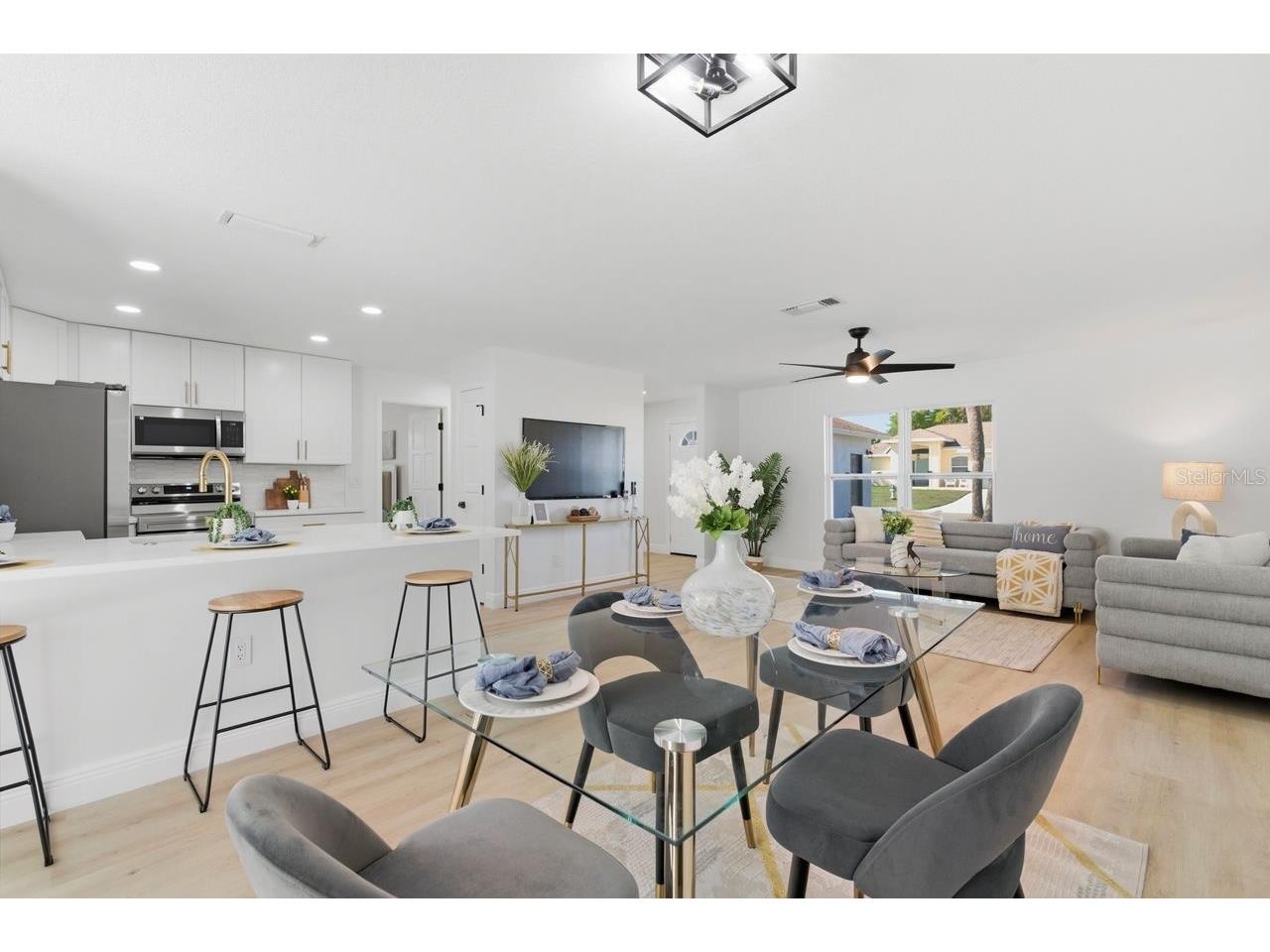 1856 Mova Street Sarasota FL 34231 A4687358 image7