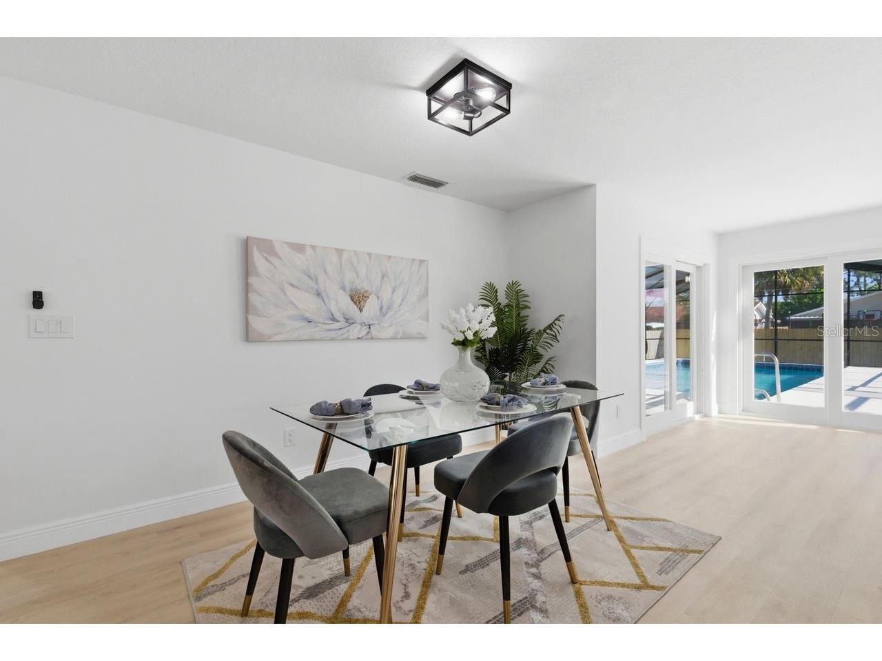 1856 Mova Street Sarasota FL 34231 A4687358 image8