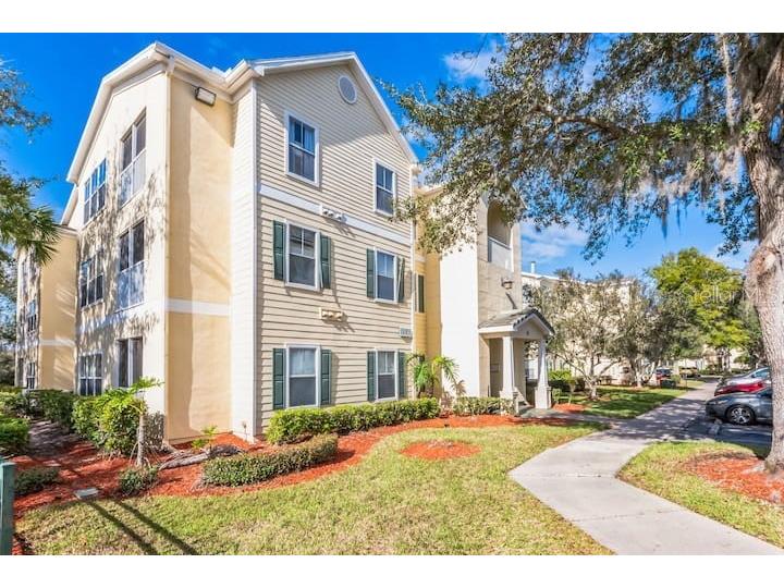 18565 Bridle Club Drive #18565 Tampa FL 33647 TB8448429 image1