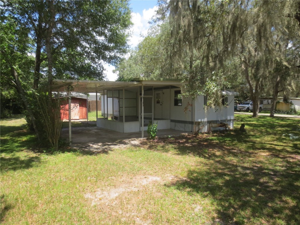 18569 SE 25th Place Ocklawaha FL 32179 OM662927 image1