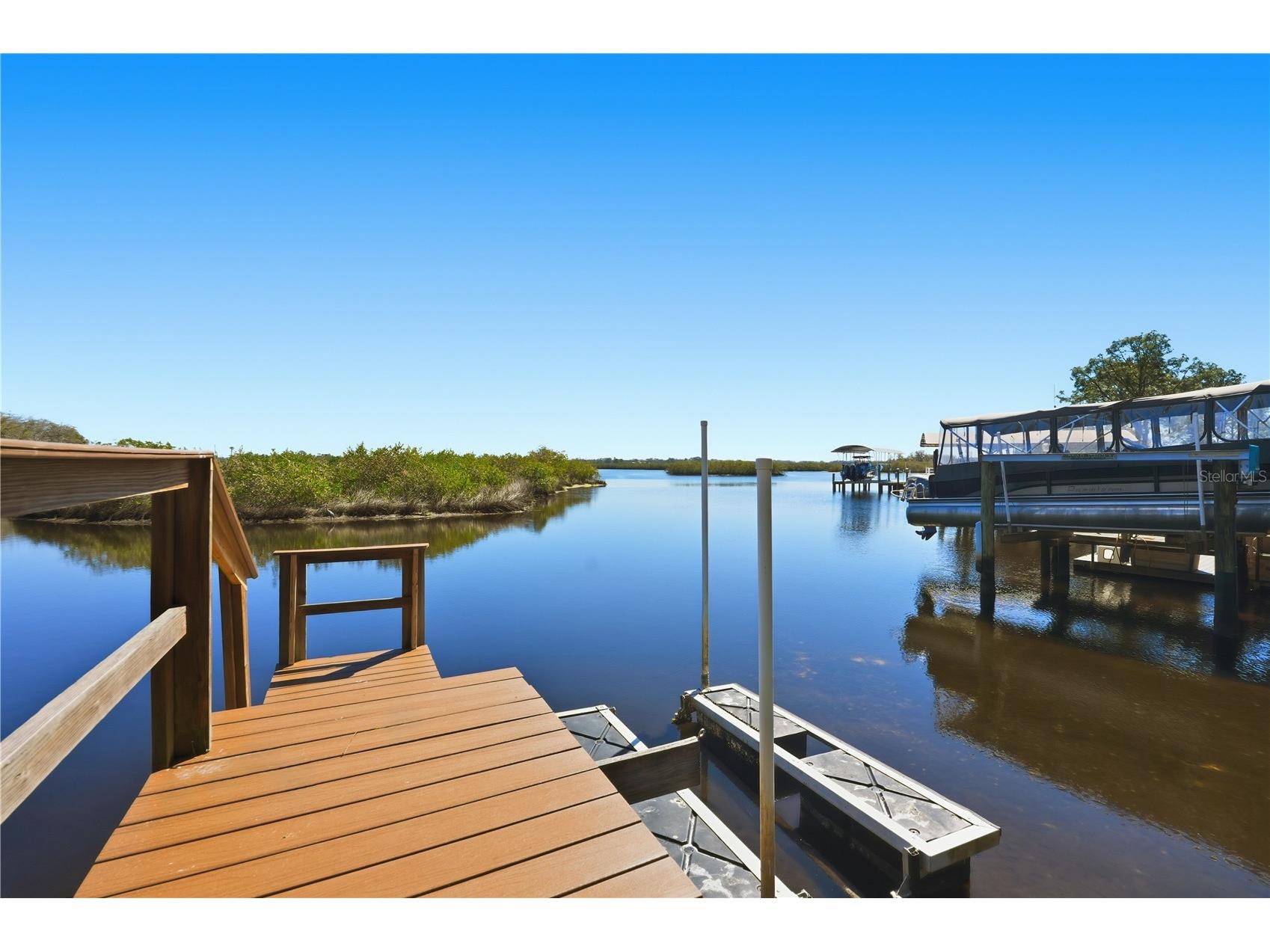 1857 Riveredge Drive Tarpon Springs FL 34689 TB8480264 image38