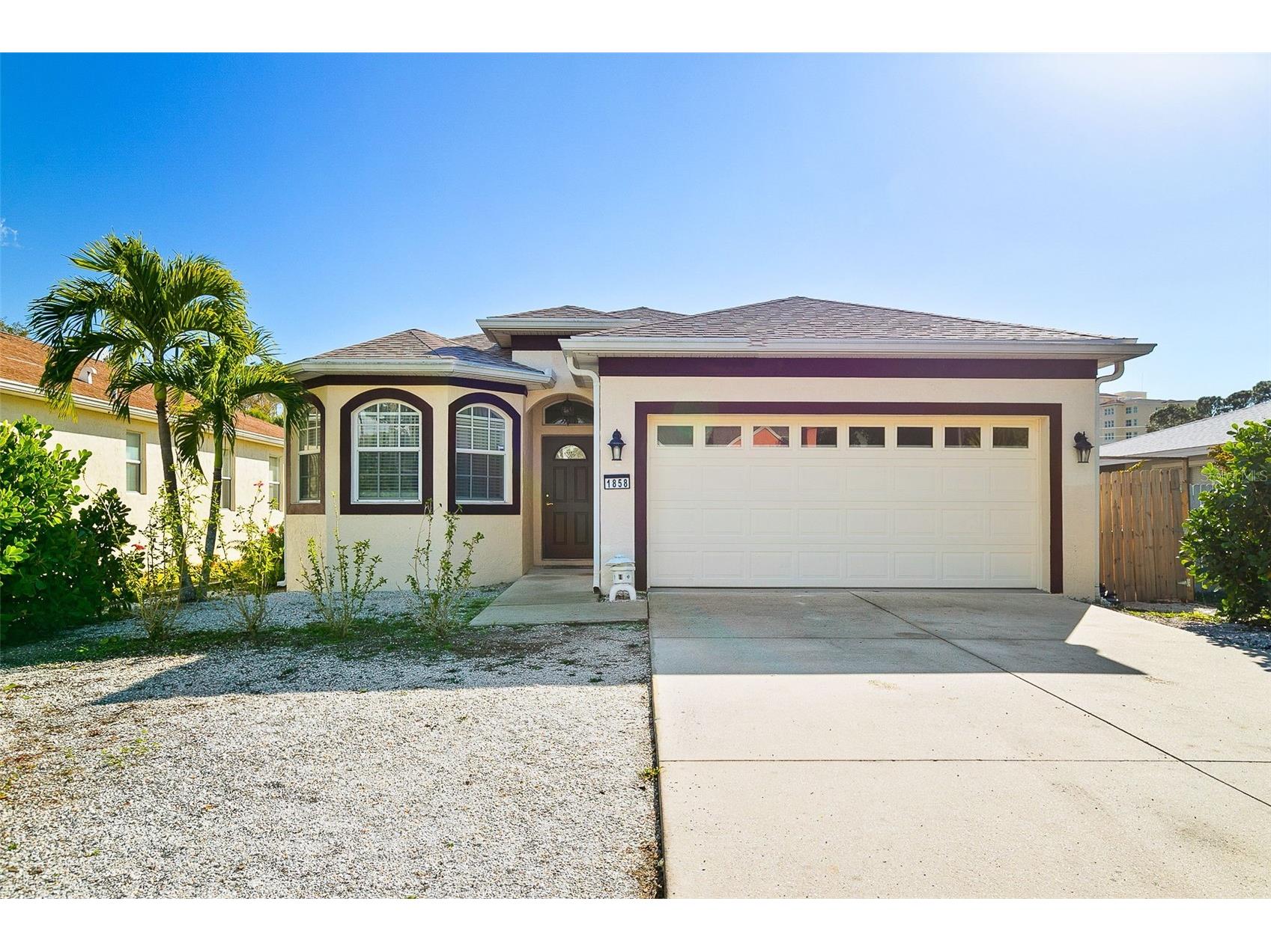 1858 Vamo Drive Sarasota FL 34231 A4677714 image1