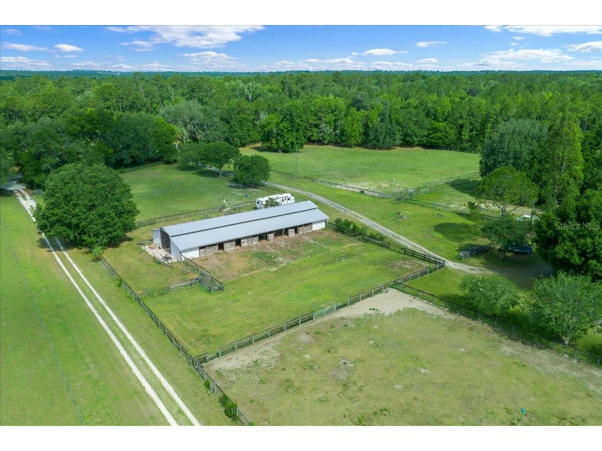 18585 N Highway 329 Reddick FL 32686 OM725273 image16