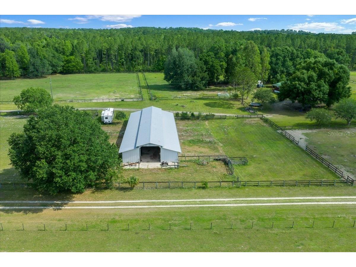 18585 N Highway 329 Reddick FL 32686 OM725273 image17