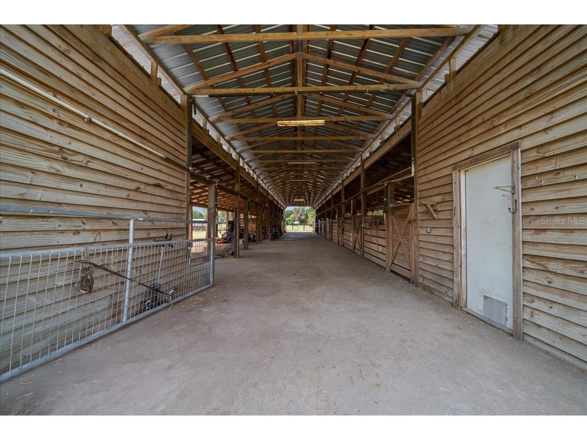 18585 N Highway 329 Reddick FL 32686 OM725273 image20